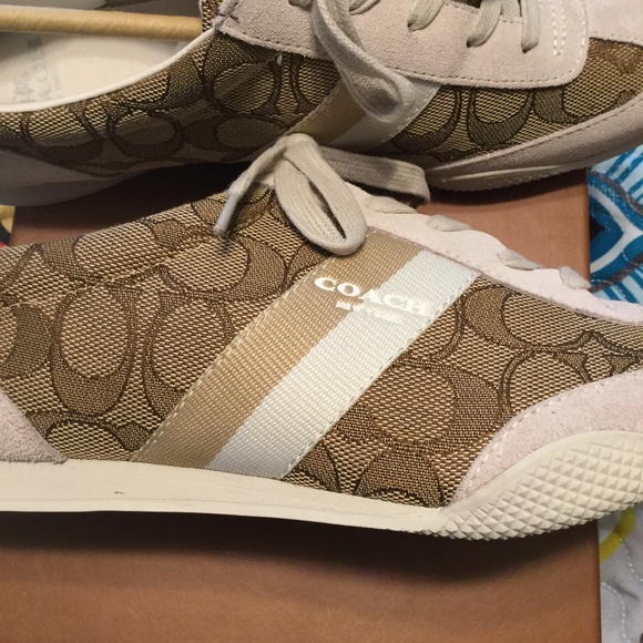 Coach Kelson Signature Suede Sneaker - Picture 2 of 5